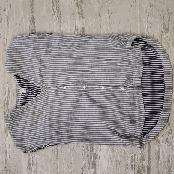 GUESS Loose Top - Picture 1 of 2